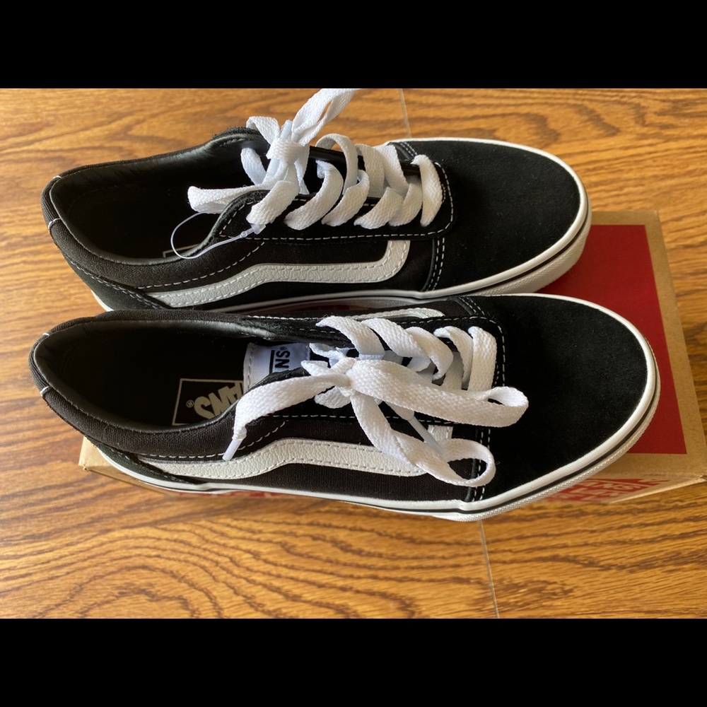 Kids Vans- size 2- like new